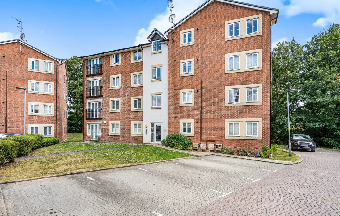 2 bedroom apartment to rent