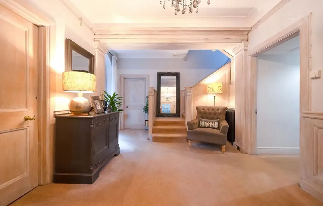 6 bedroom house for sale