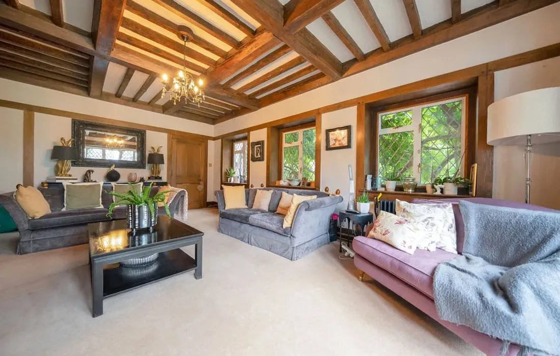 6 bedroom house for sale