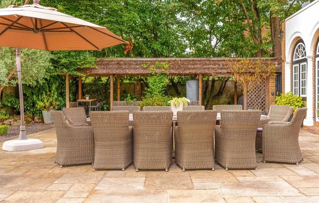 6 bedroom house for sale