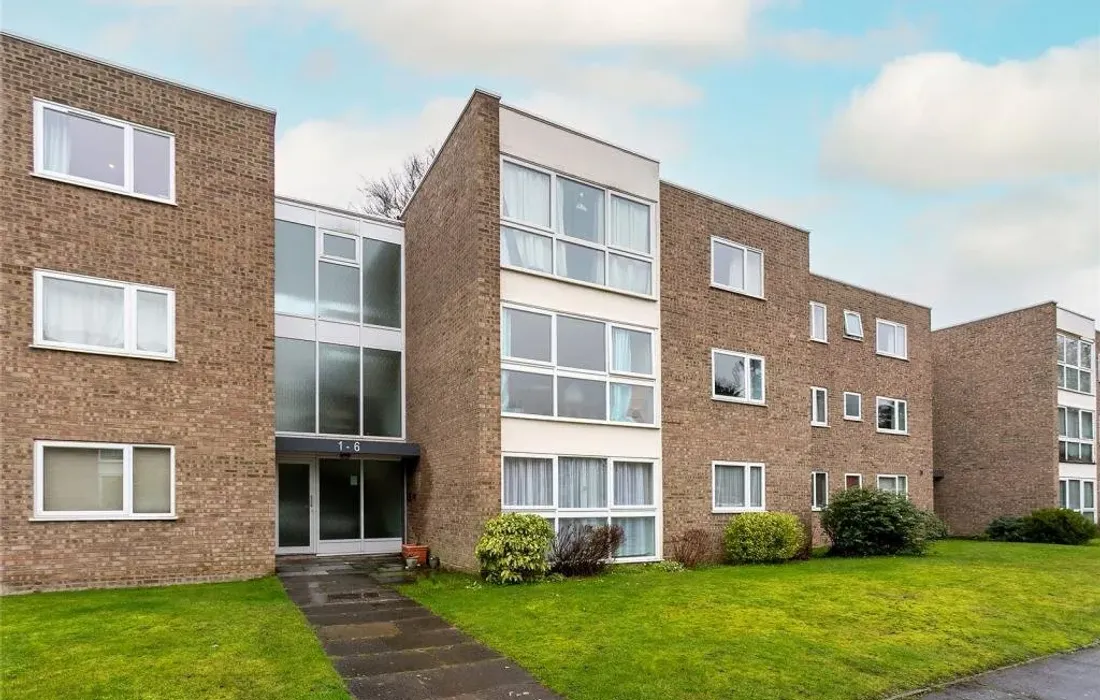 2 bedroom apartment to rent