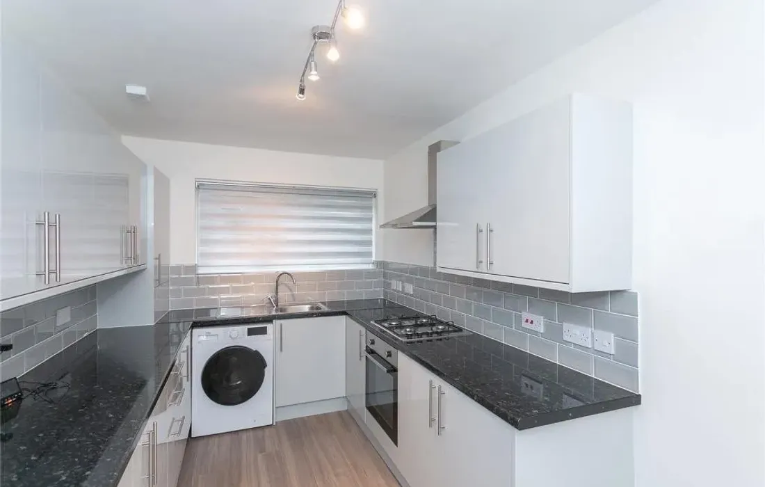 2 bedroom apartment to rent