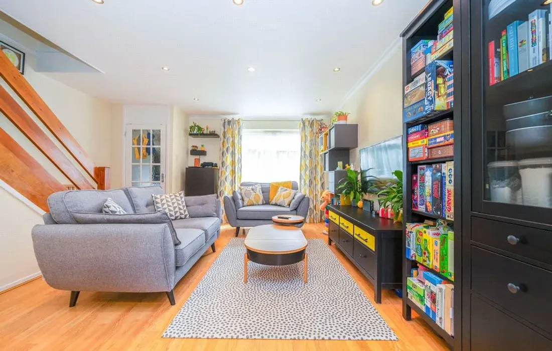 2 bedroom house for sale