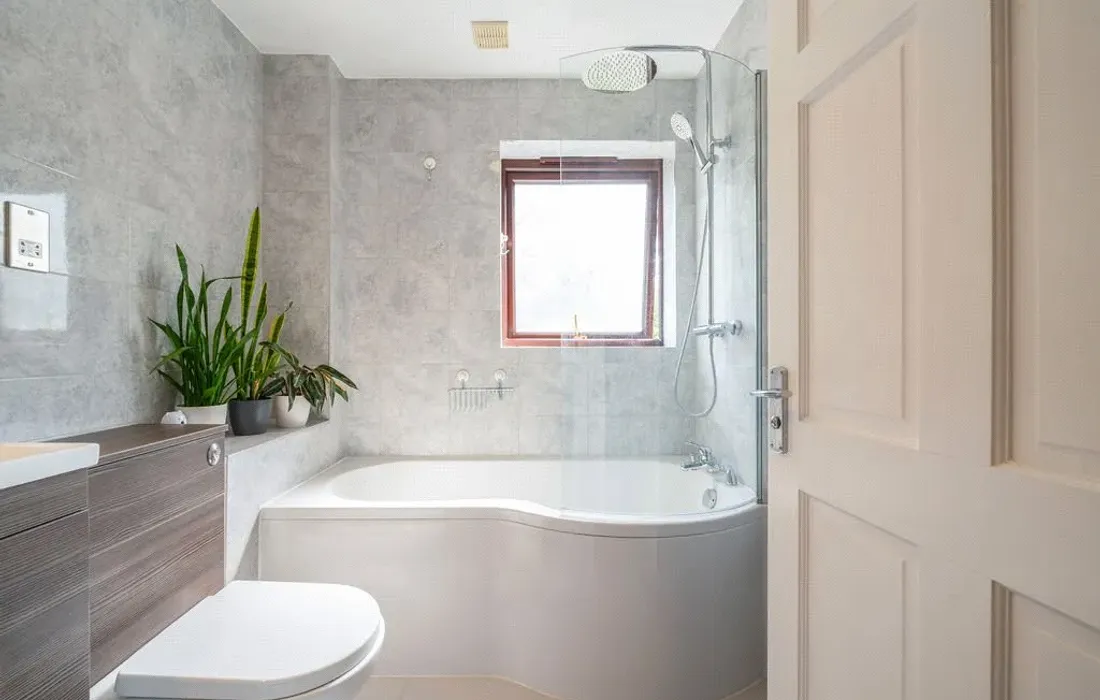 2 bedroom house for sale