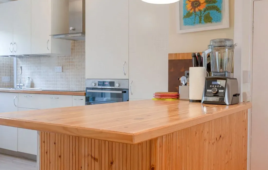 2 bedroom house for sale