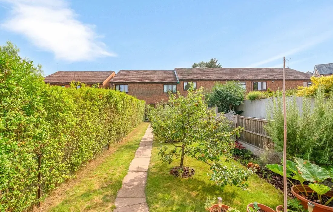 2 bedroom house for sale