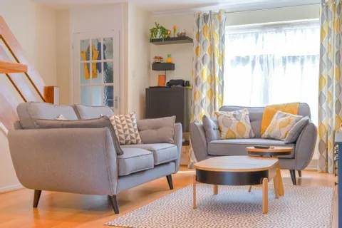 2 bedroom house for sale