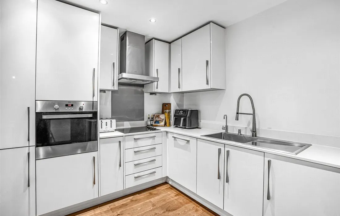 1 bedroom apartment for sale