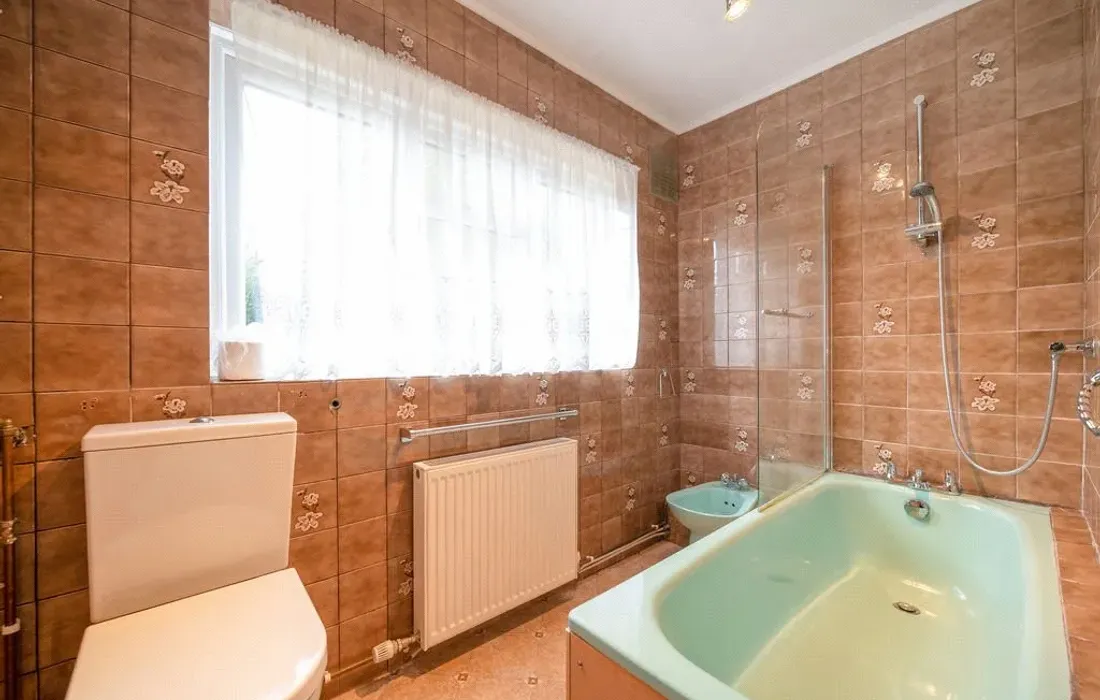 3 bedroom bungalow for sale