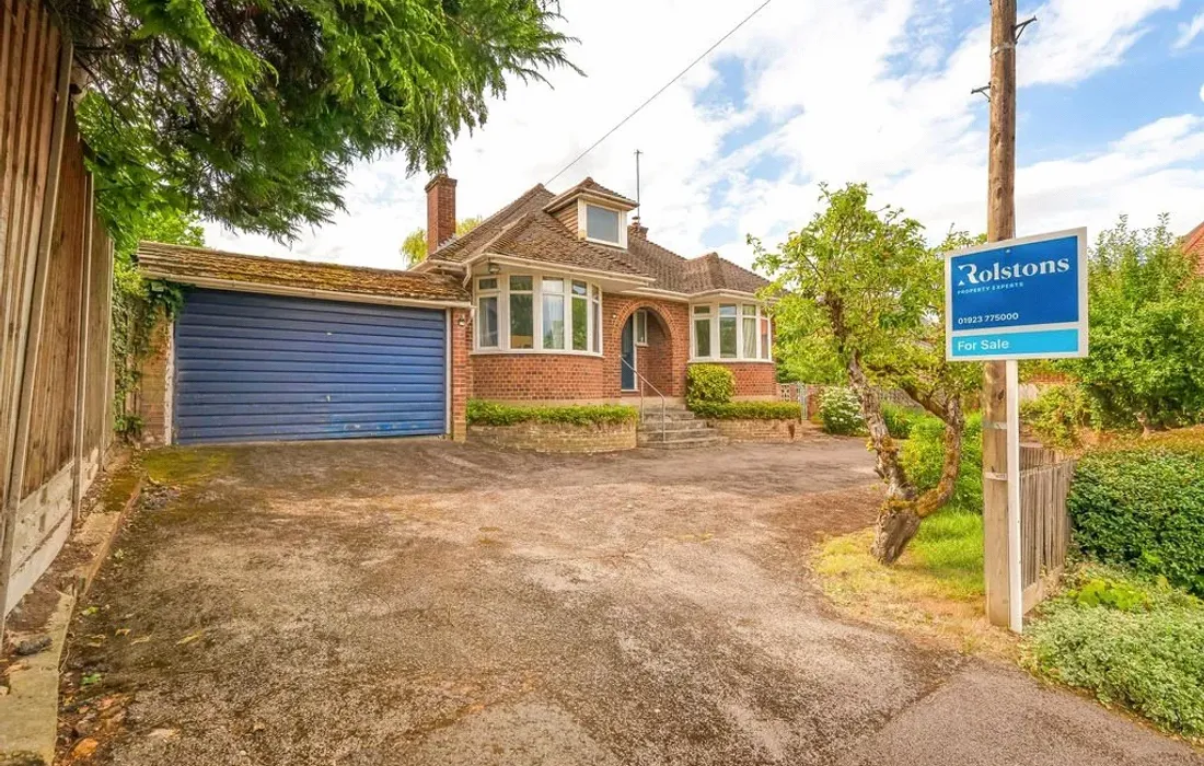 3 bedroom bungalow for sale