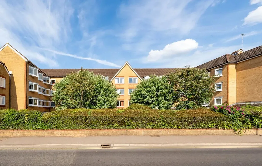 2 bedroom apartment for sale