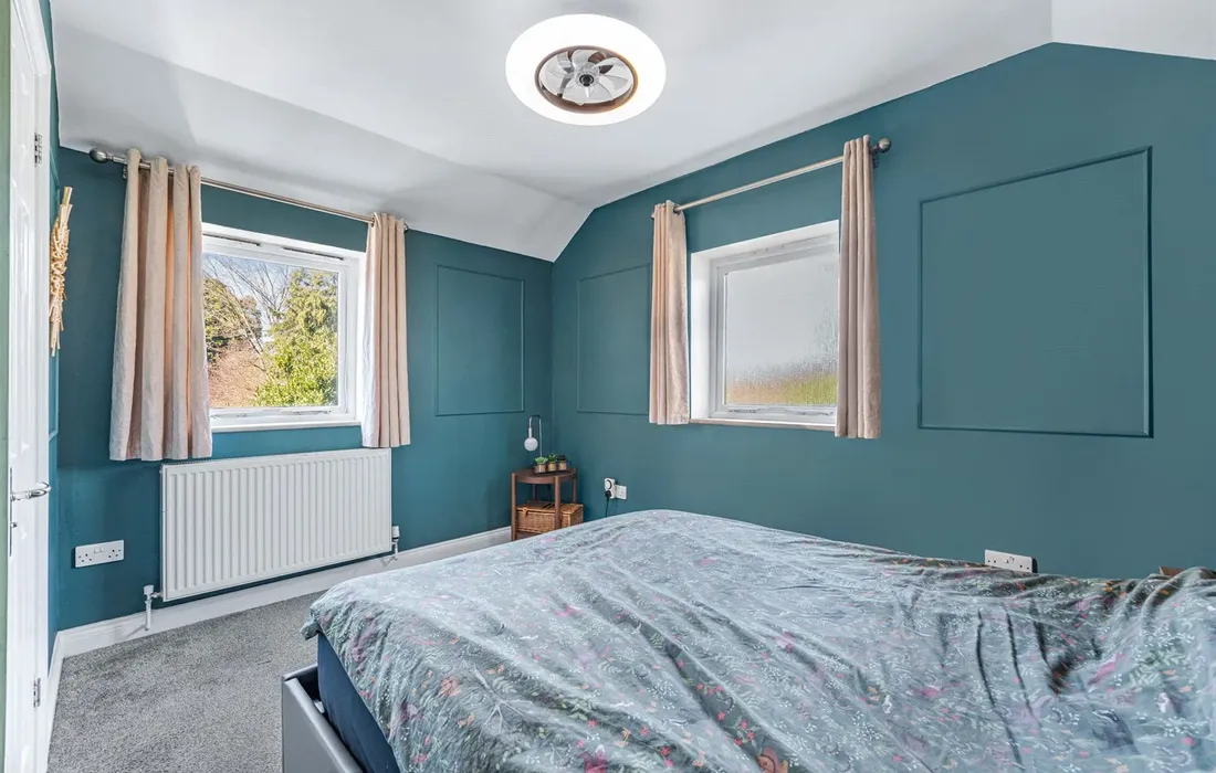 2 bedroom maisonette for sale