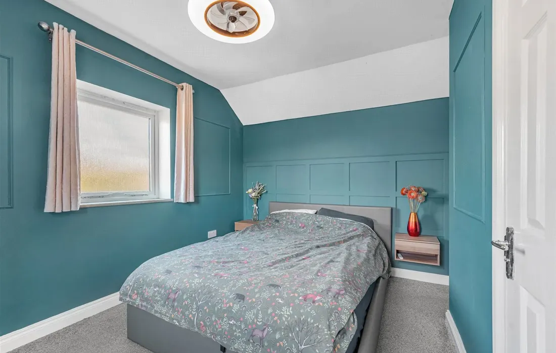 2 bedroom maisonette for sale