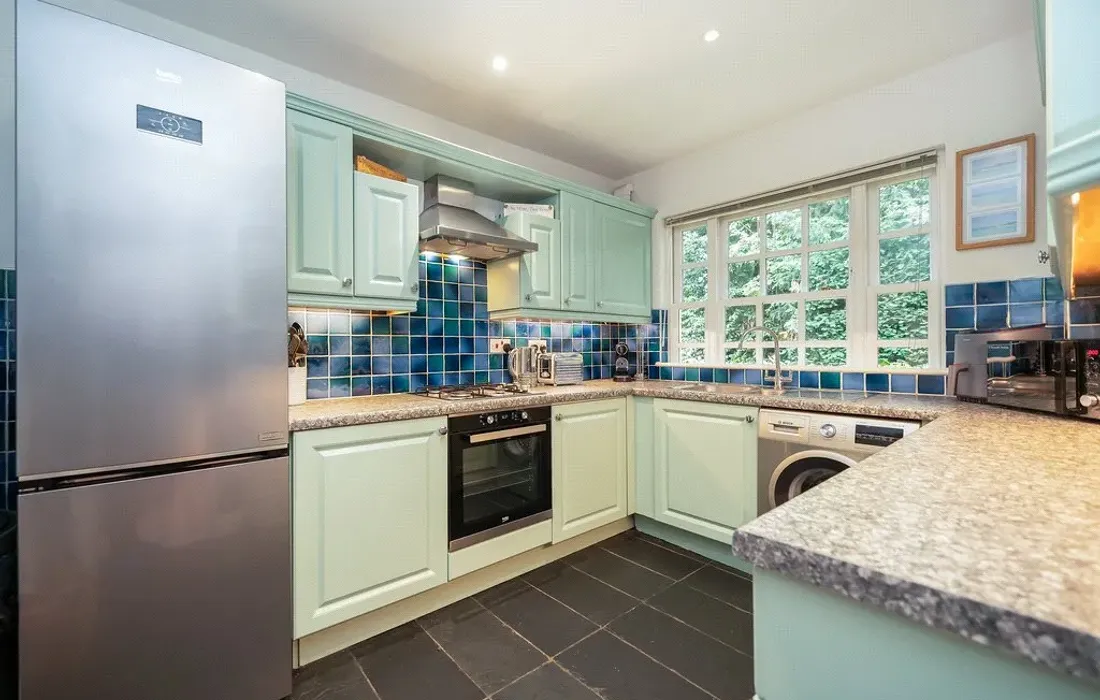 2 bedroom house for sale