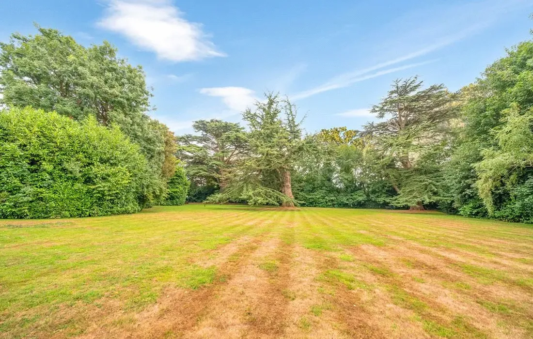 2 bedroom house for sale