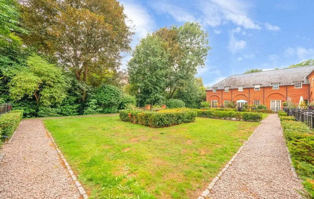 2 bedroom house for sale