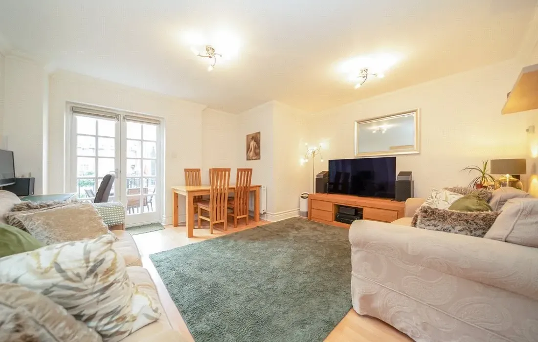 2 bedroom house for sale