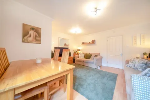 2 bedroom house for sale