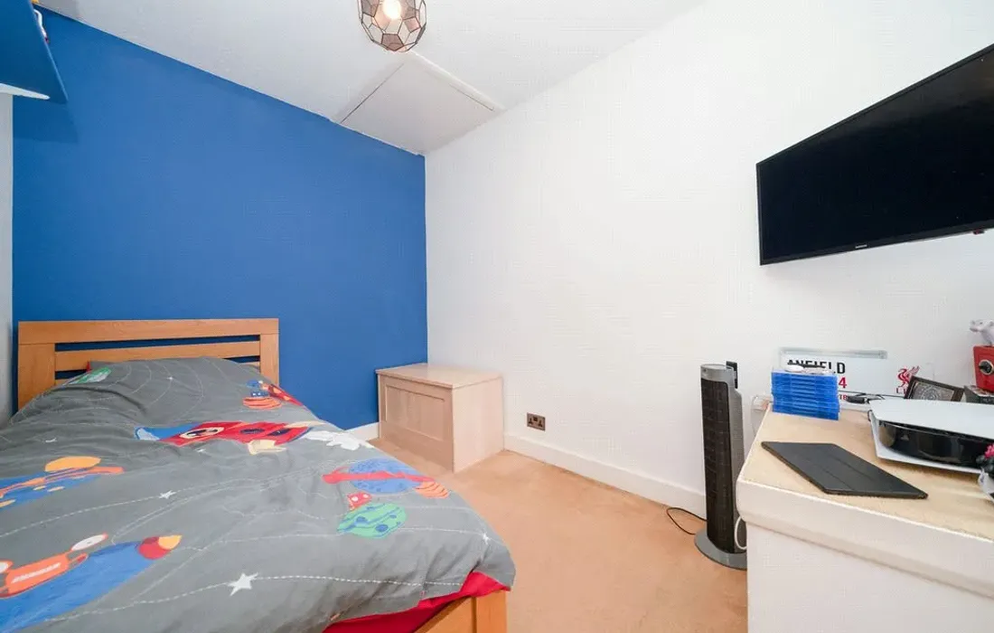 2 bedroom house for sale