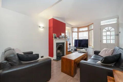 2 bedroom house for sale