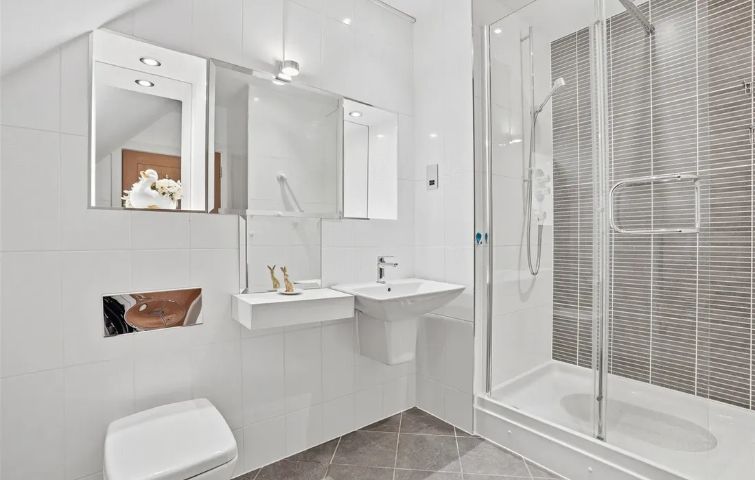 3 bedroom apartment for sale