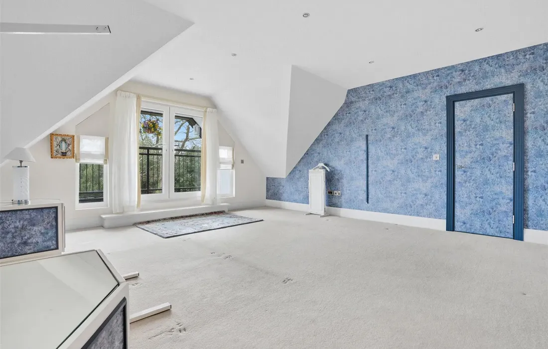 3 bedroom apartment for sale