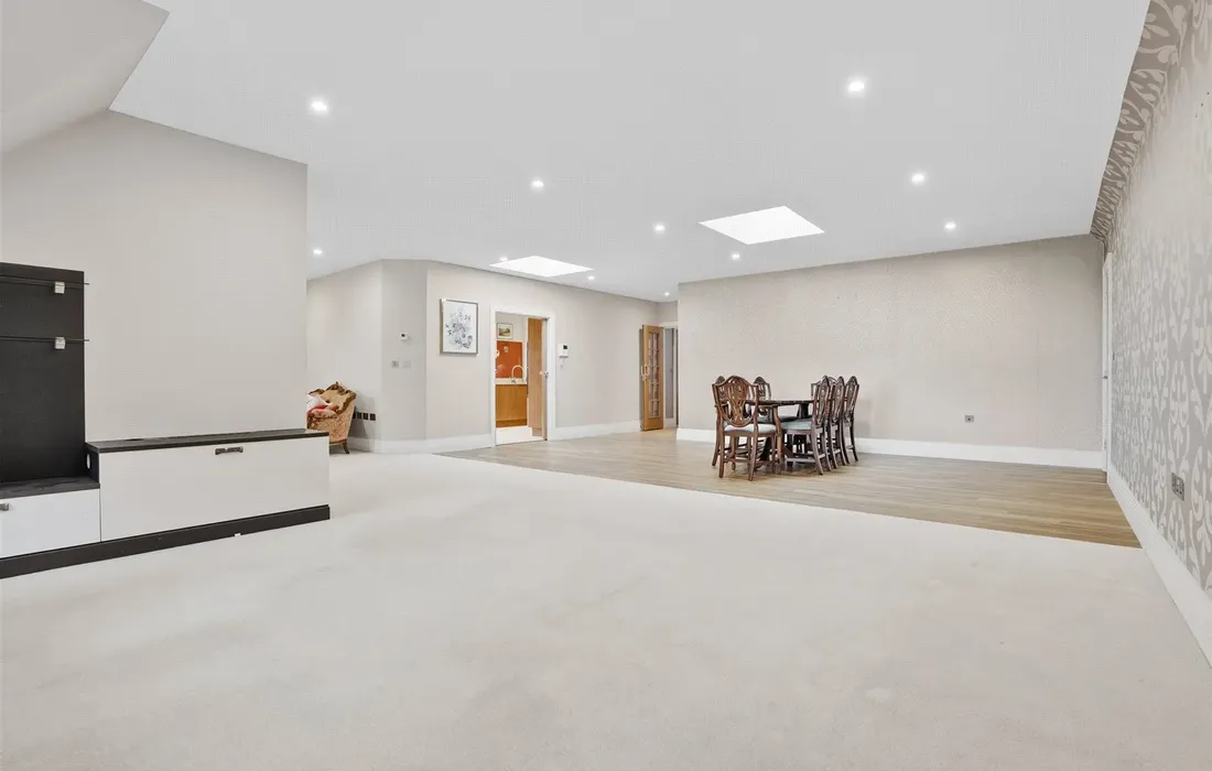 3 bedroom apartment for sale