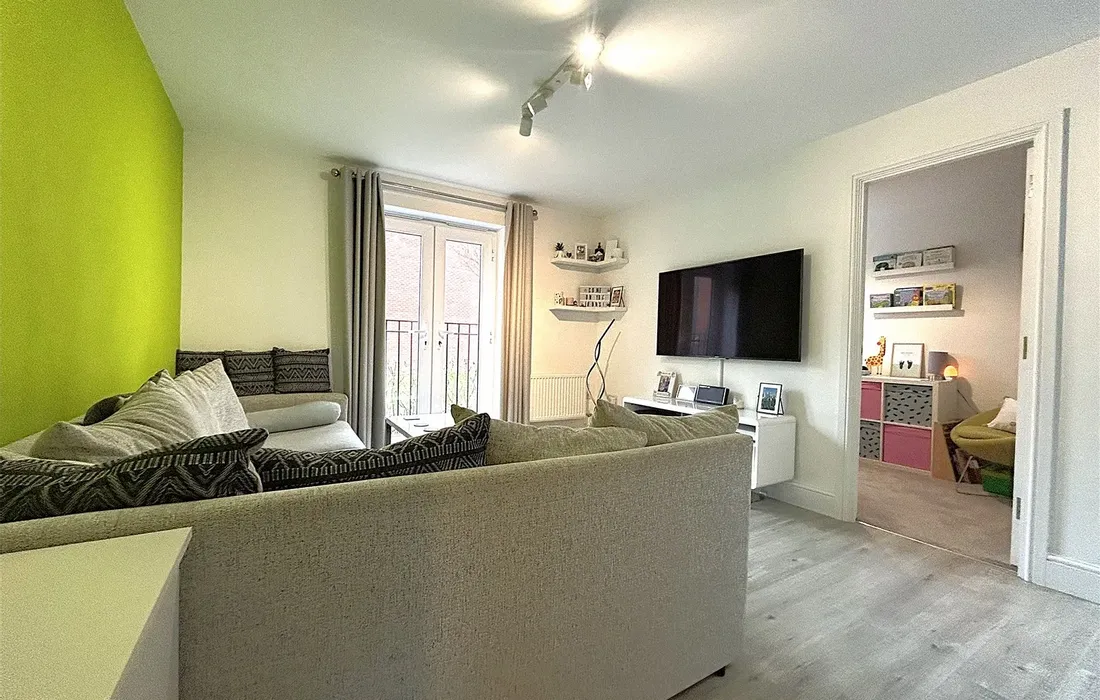 2 bedroom apartment for sale