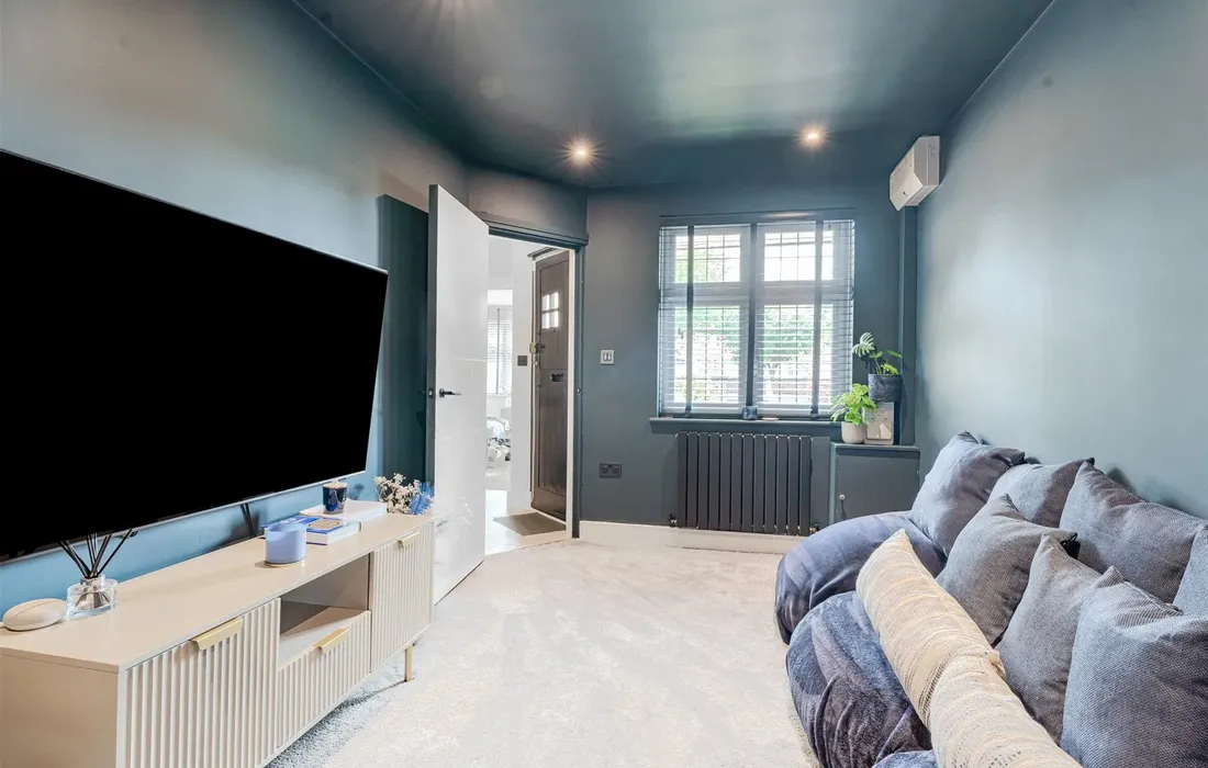 4 bedroom bungalow for sale