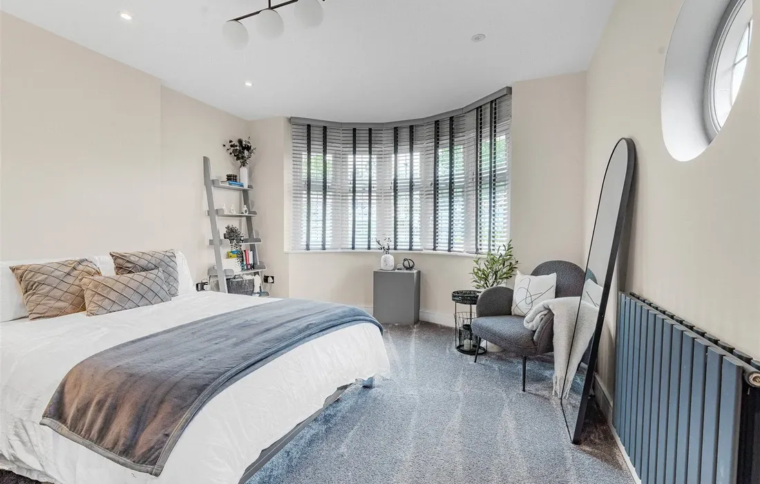 4 bedroom bungalow for sale