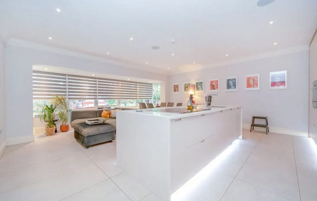 5 bedroom house for sale