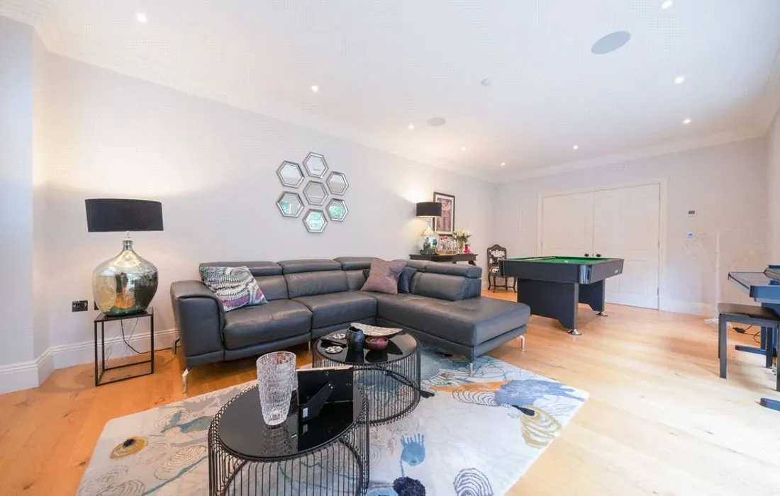 5 bedroom house for sale