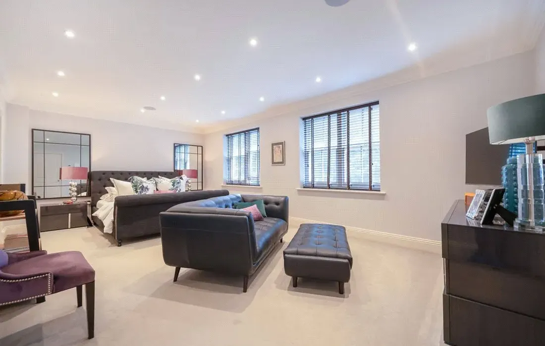 5 bedroom house for sale