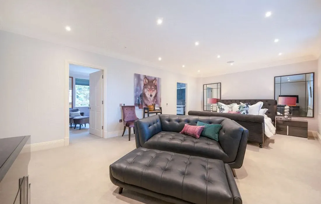 5 bedroom house for sale