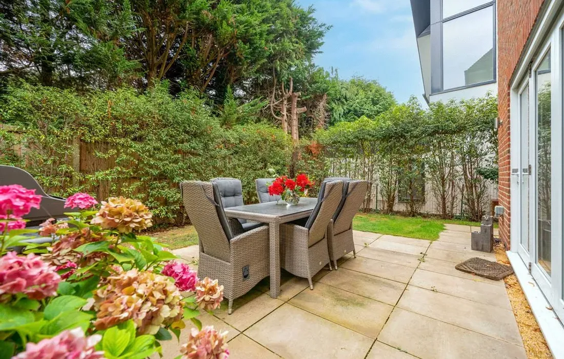 5 bedroom house for sale