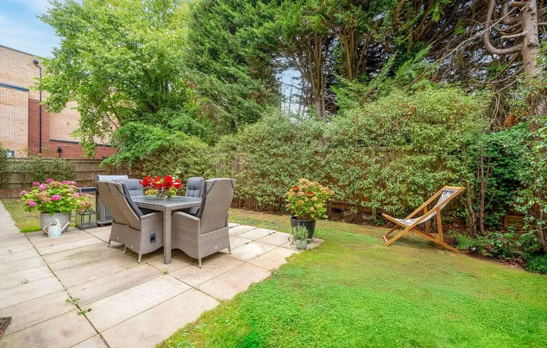 5 bedroom house for sale