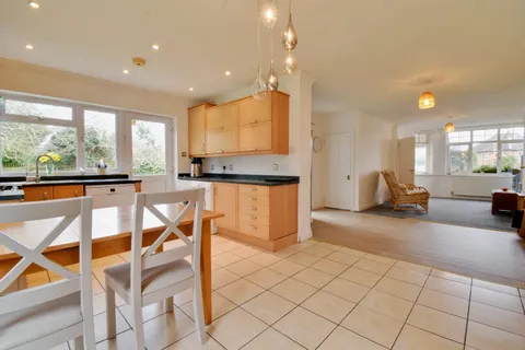 4 bedroom house to rent