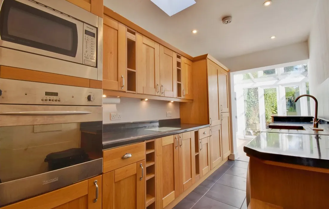 2 bedroom house to rent