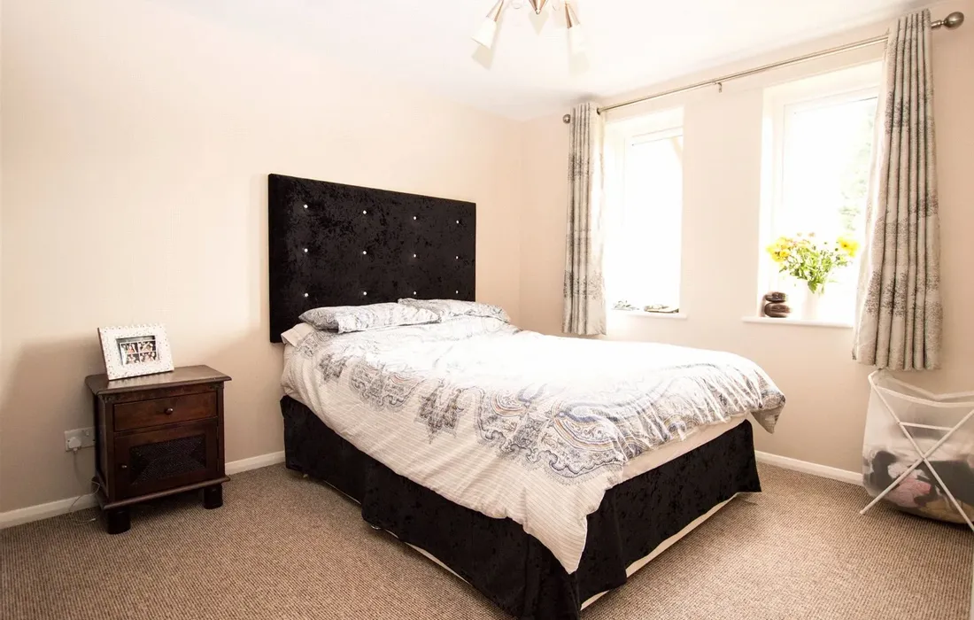 2 bedroom apartment for sale