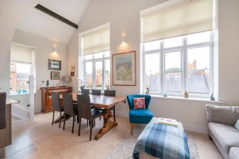 3 bedroom apartment to rent