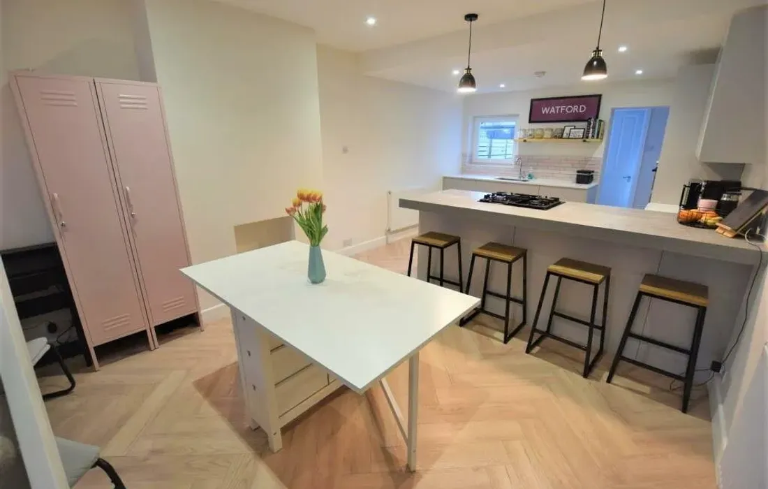 2 bedroom house to rent