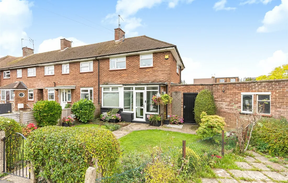 2 bedroom house for sale