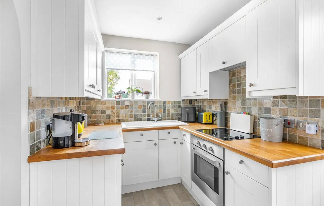 2 bedroom house for sale