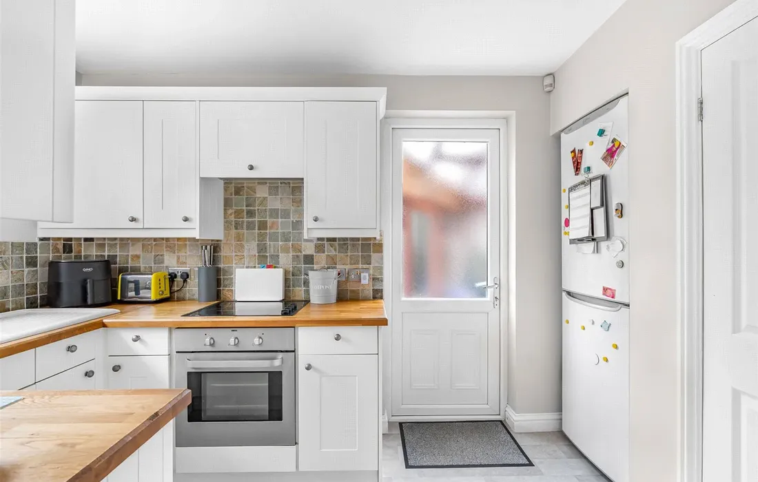 2 bedroom house for sale