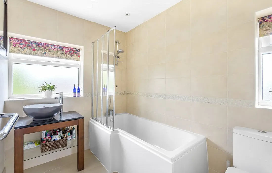 2 bedroom house for sale