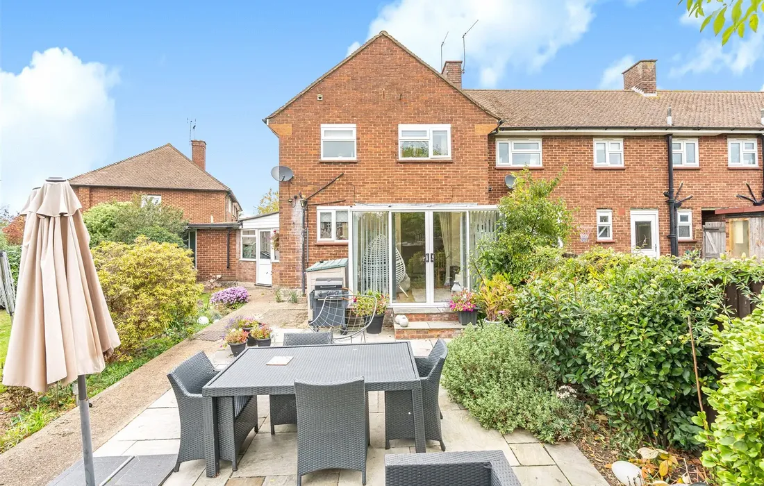 2 bedroom house for sale