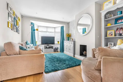 2 bedroom house for sale