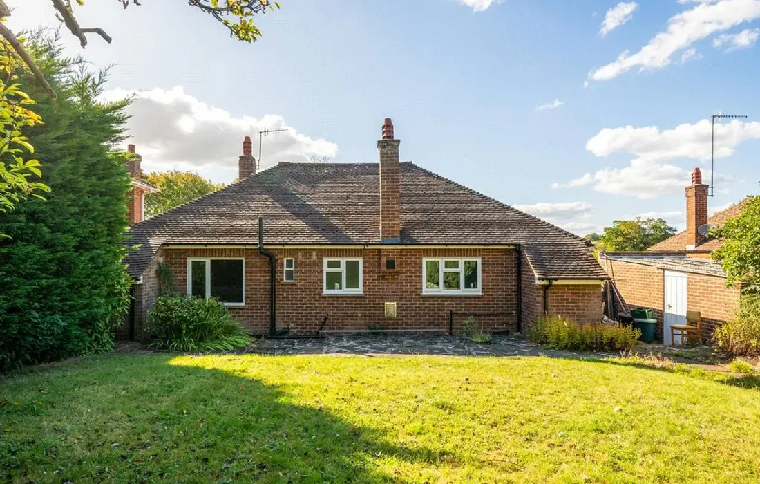 2 bedroom bungalow for sale