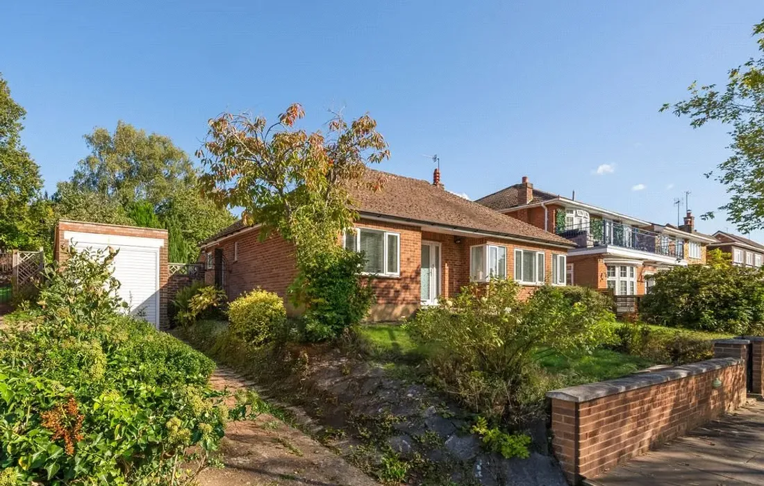 2 bedroom bungalow for sale