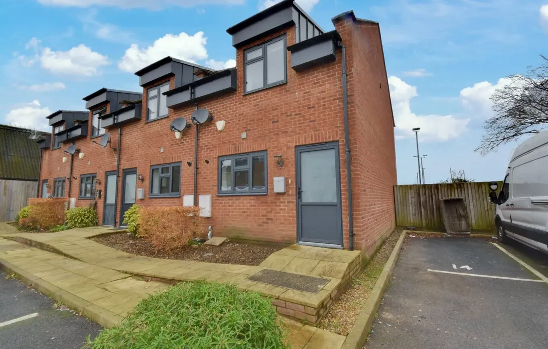 2 bedroom house for sale